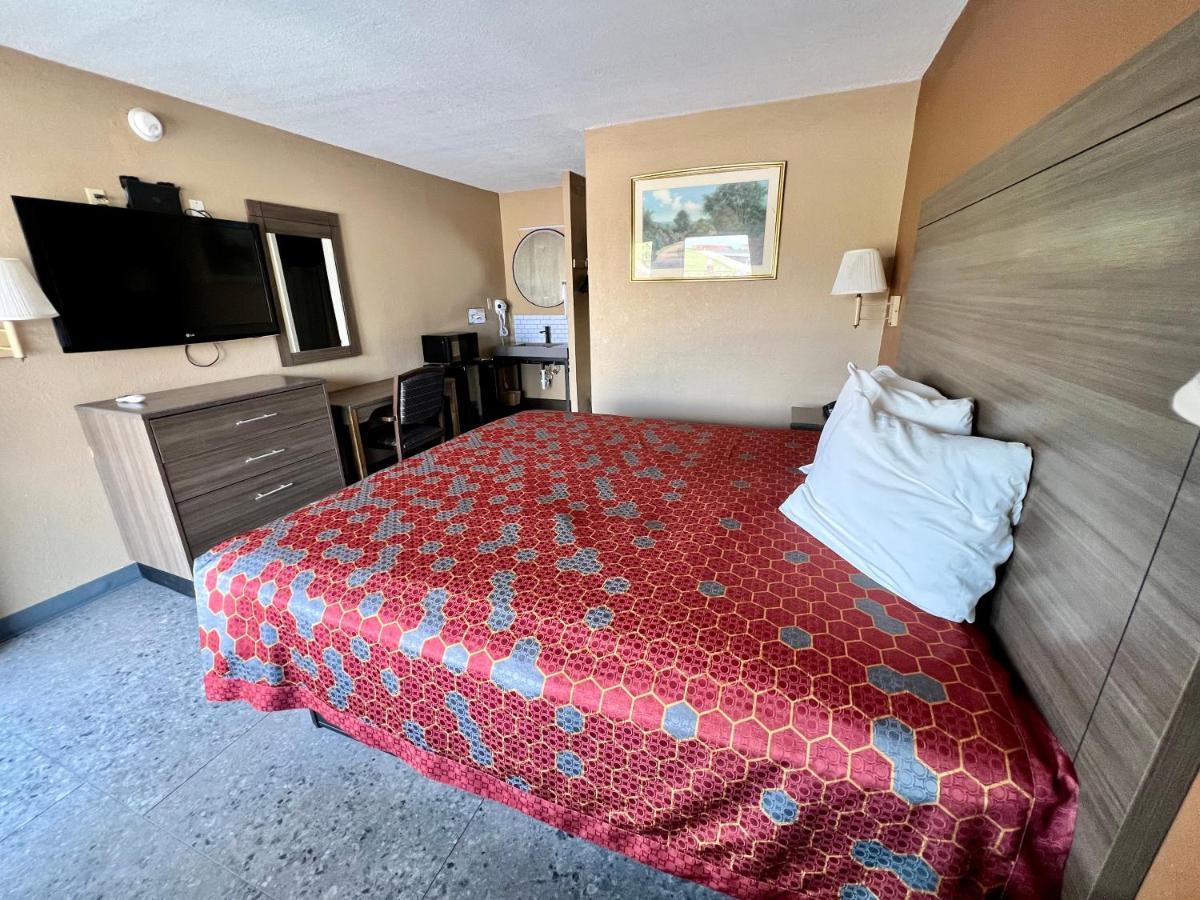 The Country Corner Inn Devine 외부 사진